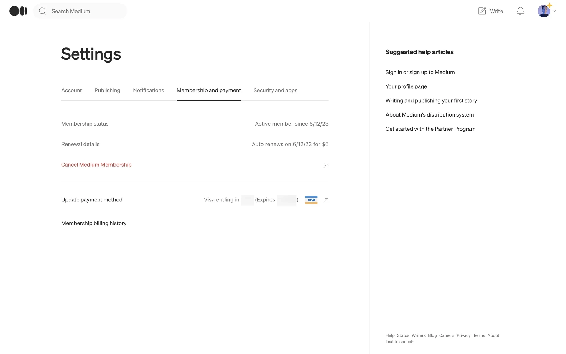Medium Settings page on the Membership and payment tab showing Active member status, Auto renews date with renewal amount, and a red Cancel Medium Membership link with an external-link arrow icon
